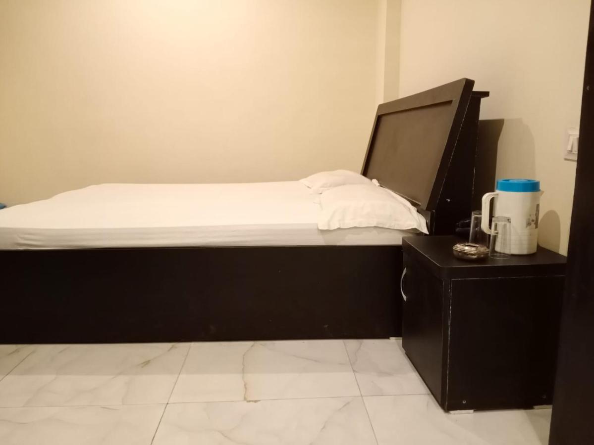 S S Hotel And Restaurant By Wb Economy Jaunpur Экстерьер фото